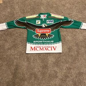 Supreme soccer jersey ( M )